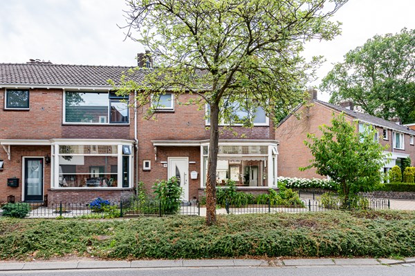 Saturnusstraat 16, Hengelo, foto 1